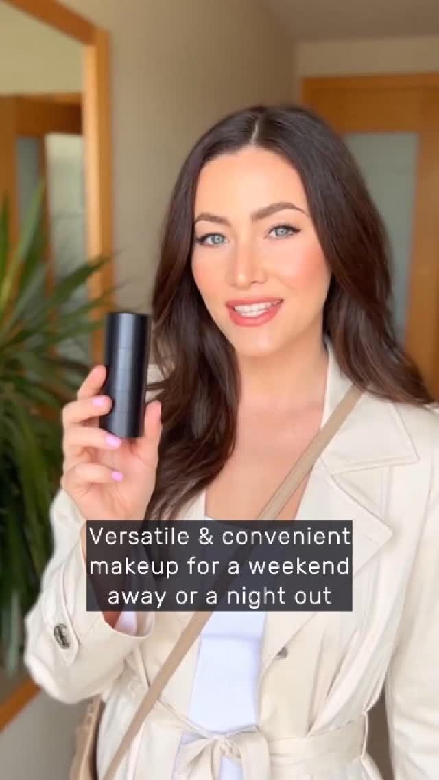 Aveil can be stacked for a weekend away or a night out. It's up to you 🖤💛
#makeup #beauty #makeuptips #aveilaustralia