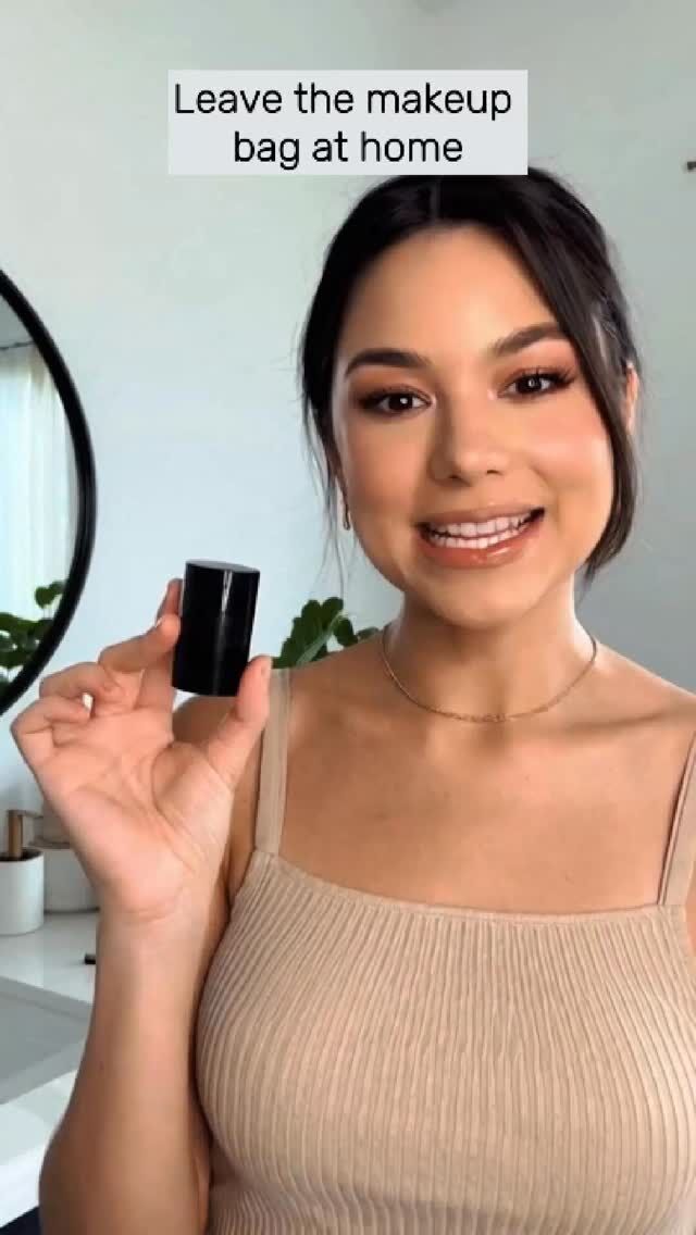 Leave the makeup at home 💄💋🖤💛
#fyp #makeuphacks #beautyhacks #aveilaustralia