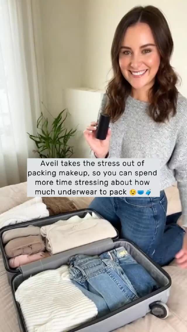 How many pairs of undies for a trip away? I dunno. But we can help you out with a compact makeup solution 🧳🩲😉
#travel #makeuptips #traveltips #makeup #aveilaustralia