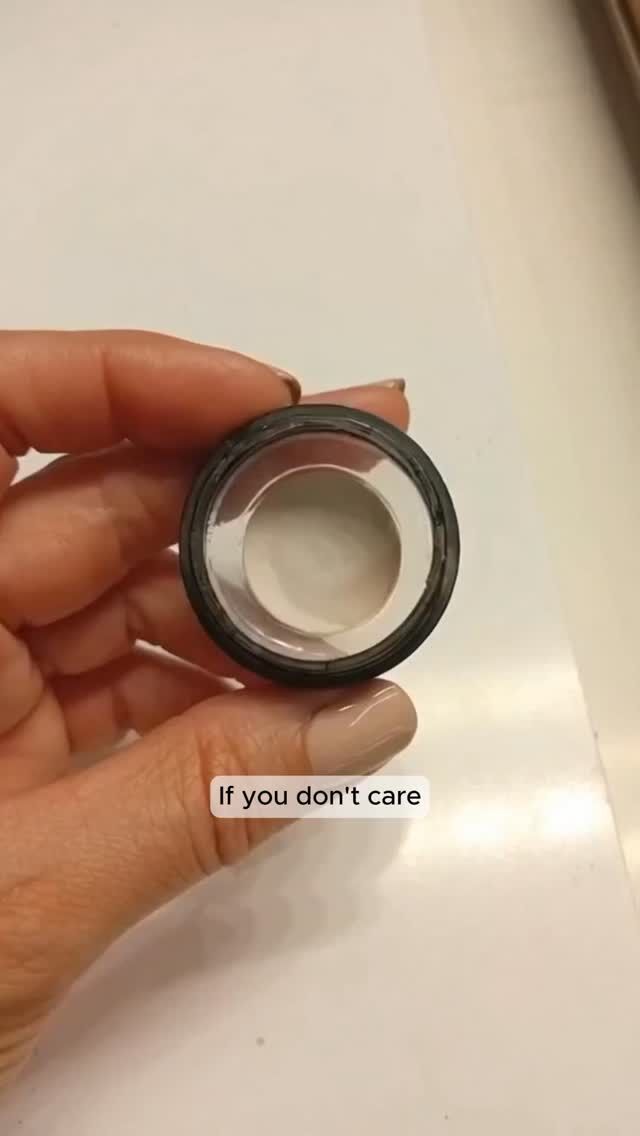 Stop throwing away your makeup and your money 🖤💛
#makeup #beauty #beautytips #aveilaustralia